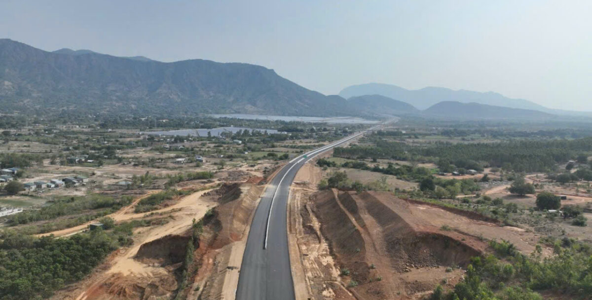 z6730634527090_69540036b85e6d0f9935e45ca4b4905d